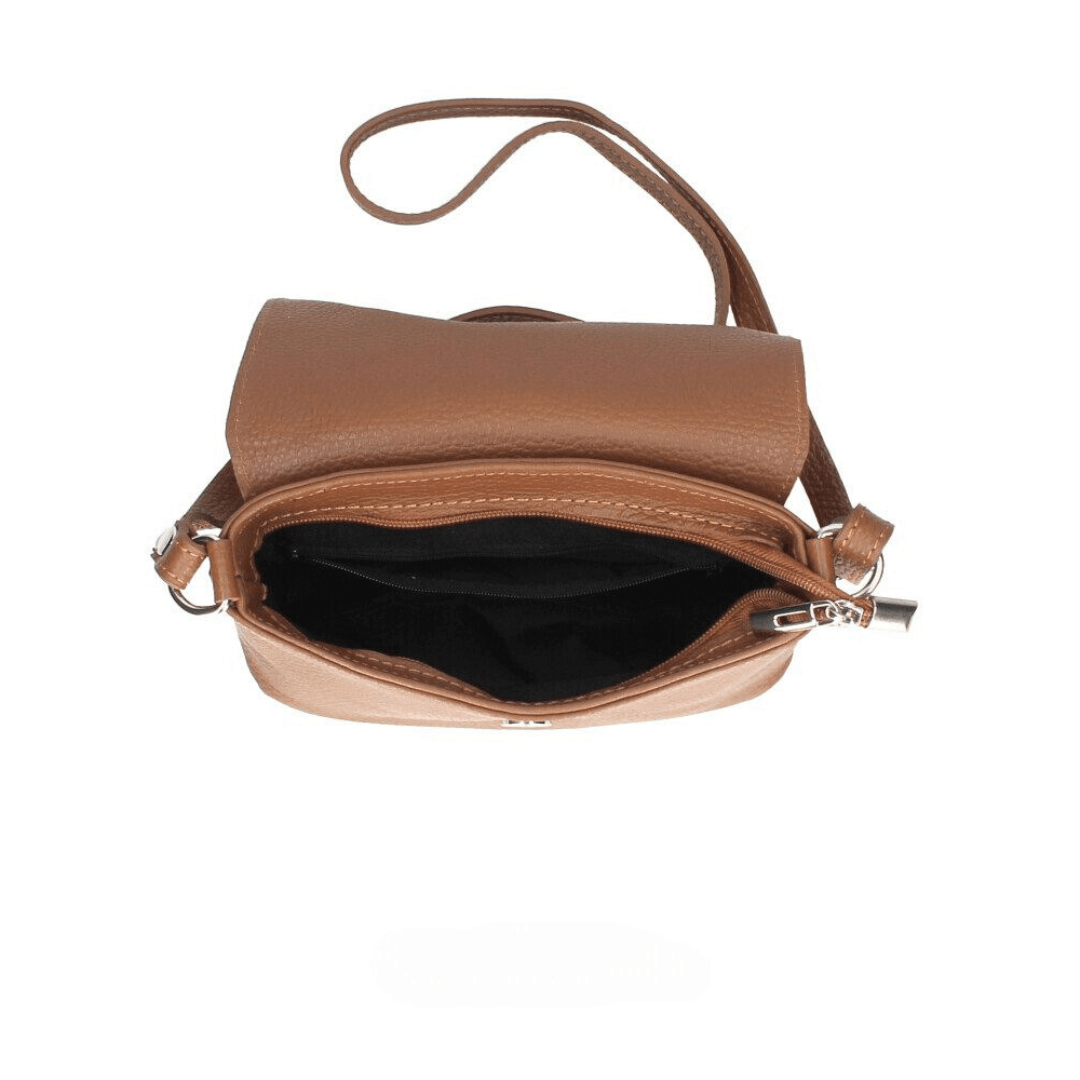 Borsa a tracolla FABIOLA in vera pelle marrone aperta, borsa donna made in Italy con zip, accessori nickel e tracolla regolabile.